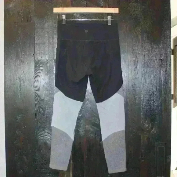 ATHLETA 7/8 Legging Soft Stretch Black Gray Colorblock Side Pockets Women Sz S - Picture 5 of 8